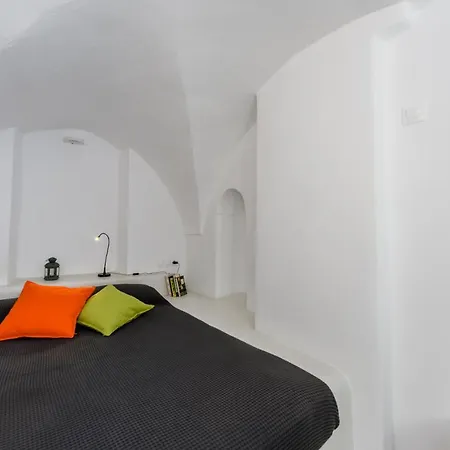 Jacuzzi Villa, Vista Mare, The Luna Appartamento Emporio (Santorini)