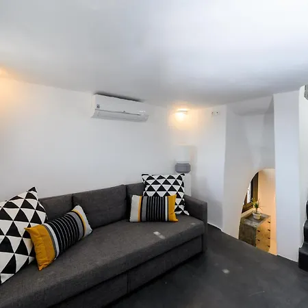 Jacuzzi Villa, Vista Mare, The Luna Appartement *